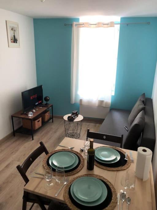 Superbe Appartement Meuble Refait A Neuf Tricastin Pierrelatte Exterior photo