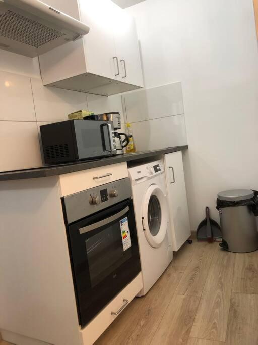 Superbe Appartement Meuble Refait A Neuf Tricastin Pierrelatte Exterior photo
